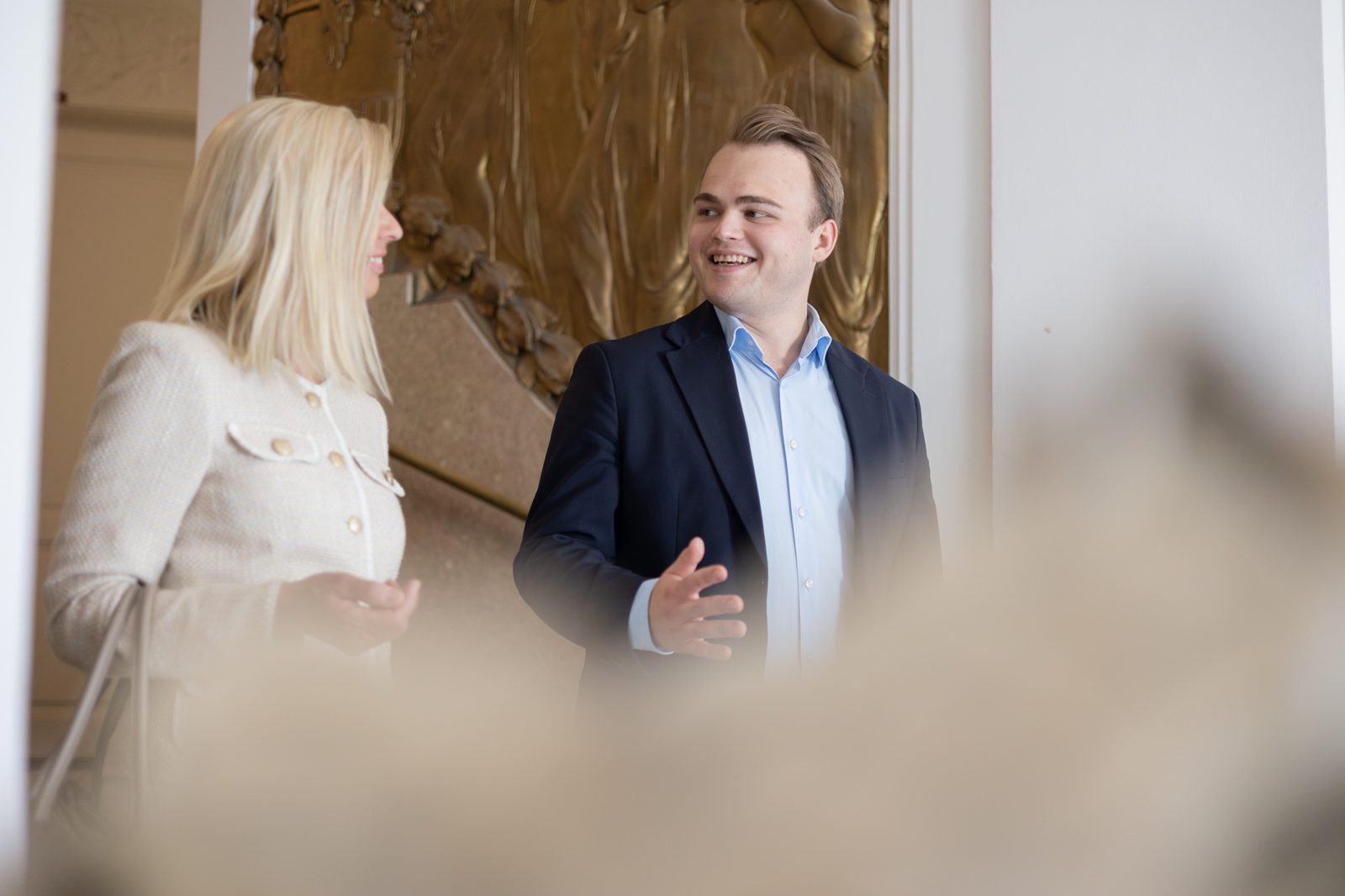 Beratungsgespräch zur Immobilienbewertung bei Kuhn Immobilien